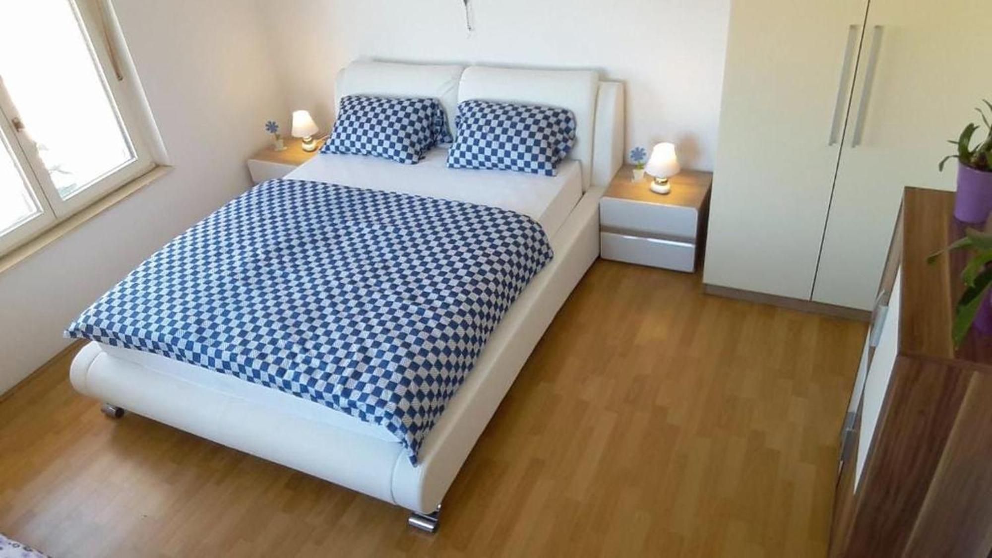 Sea Side Apartments Vodice Ruang foto